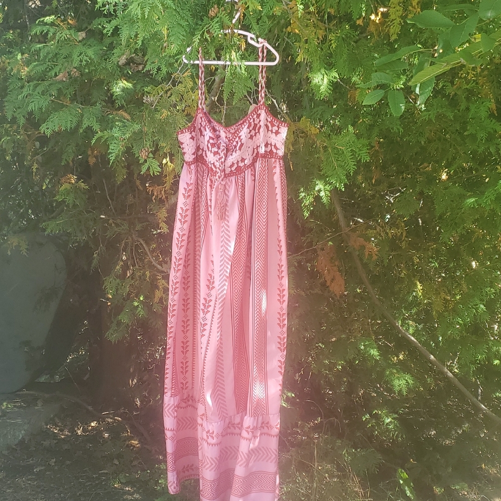 Chic Pink Patterned Maxi Dress